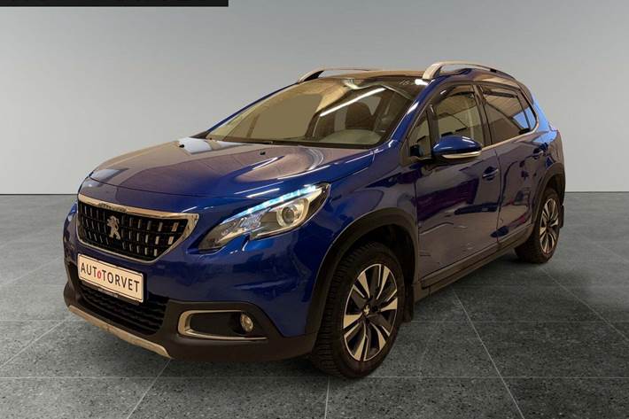 Blå Peugeot 2008 fra 2019 set udefra