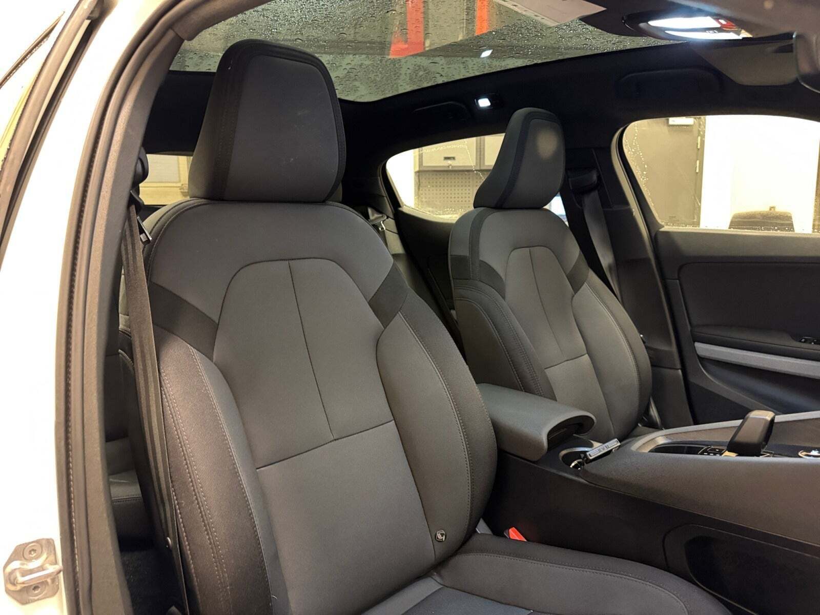 Hvid Polestar 2 fra 2021