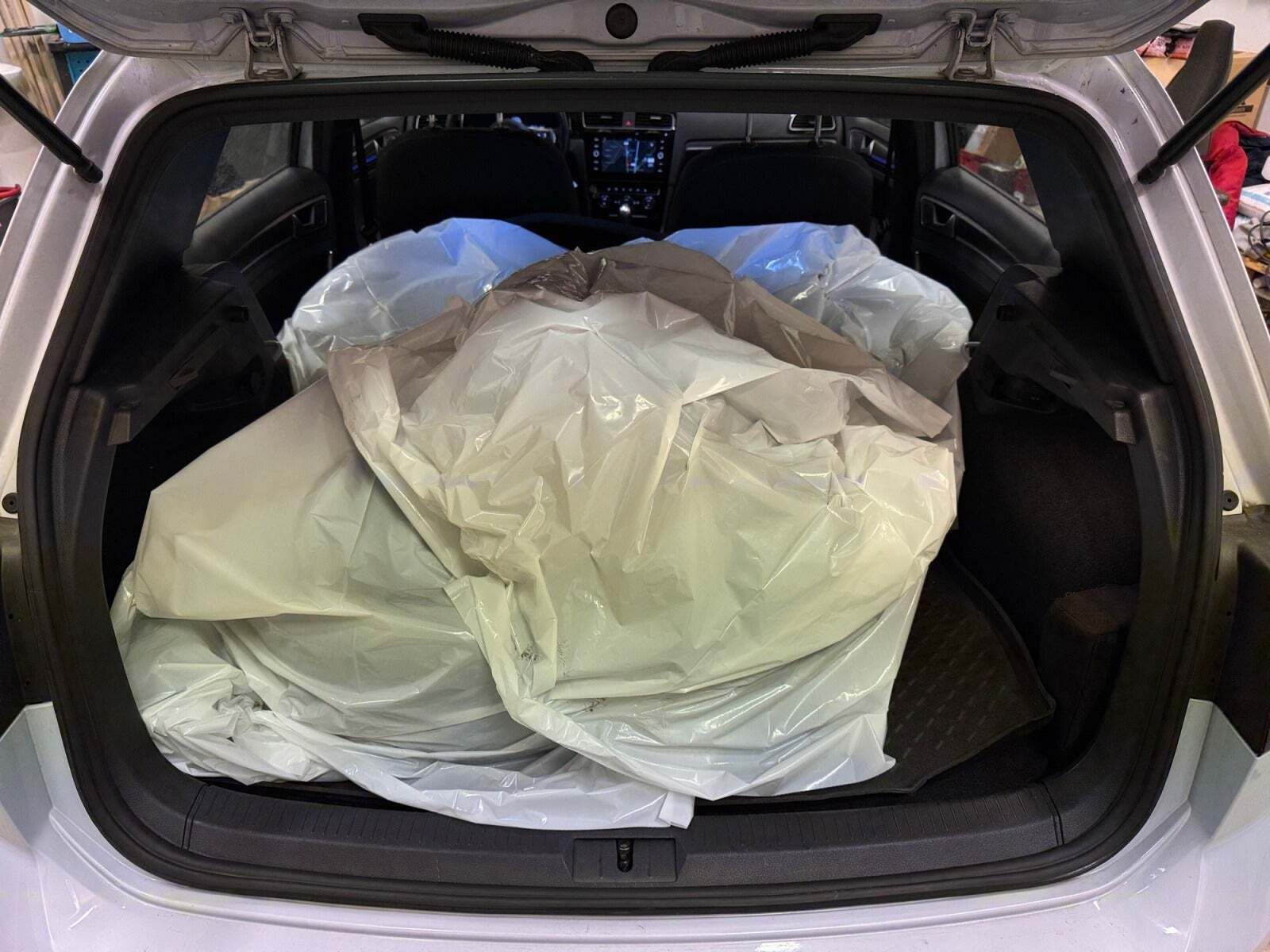 Hvid VW Golf VII fra 2017