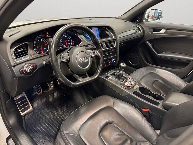 Audi A4 1,8 TFSi 120 S-line Avant