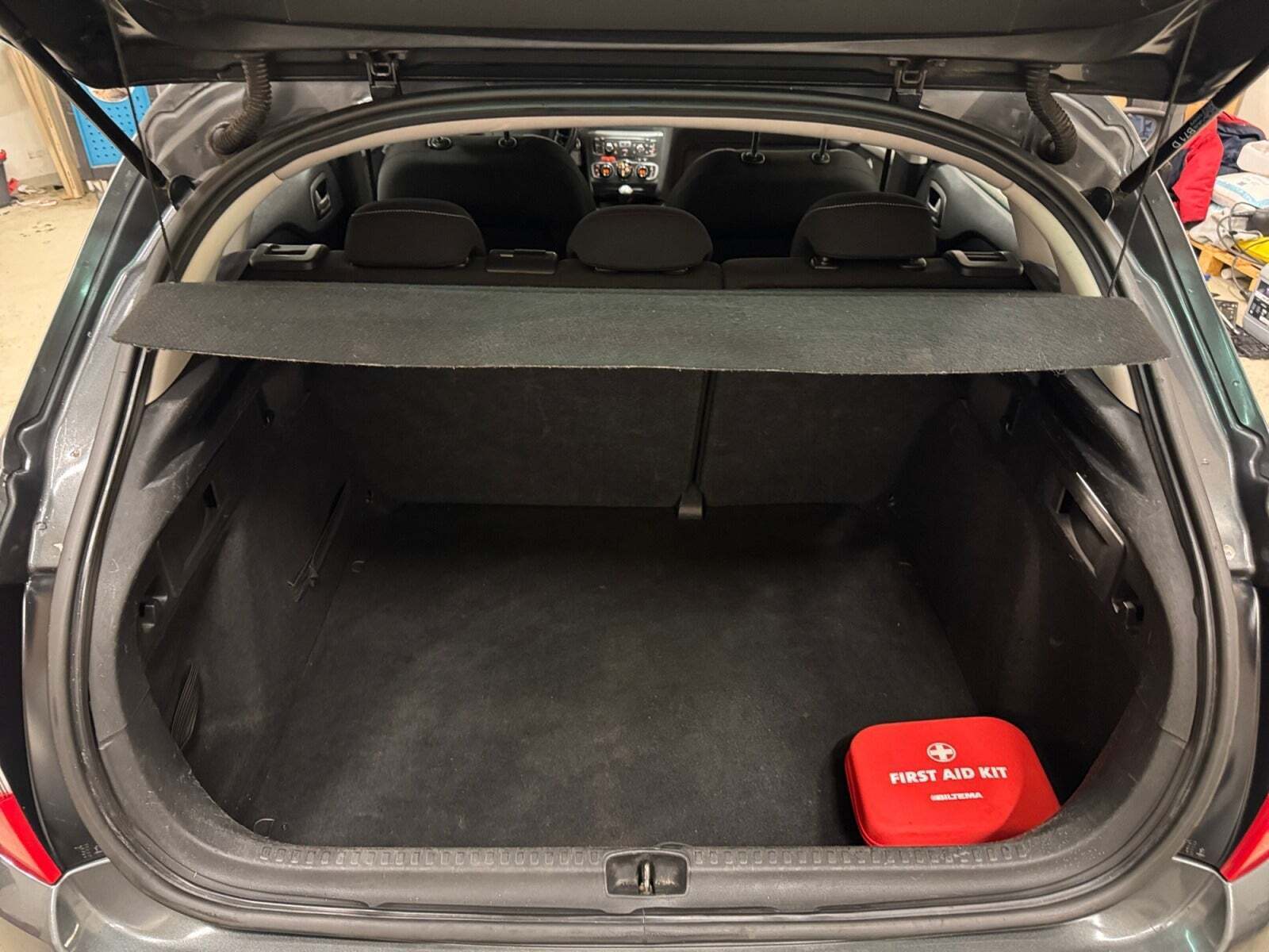 Grå Citroën C4 fra 2014