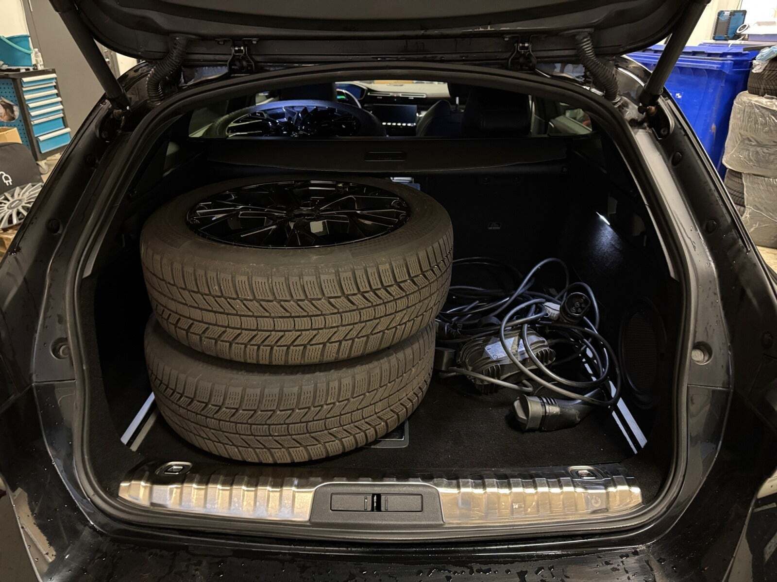 Sort Peugeot 508 fra 2020