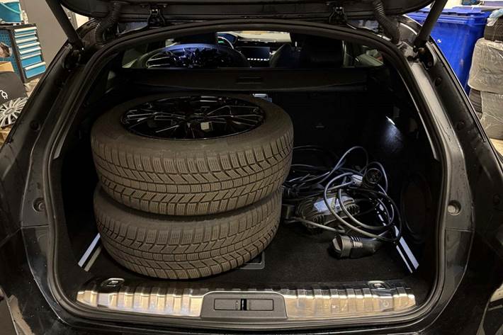 Sort Peugeot 508 fra 2020