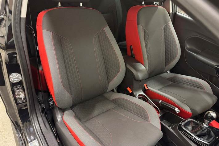 Sort Ford Fiesta fra 2016