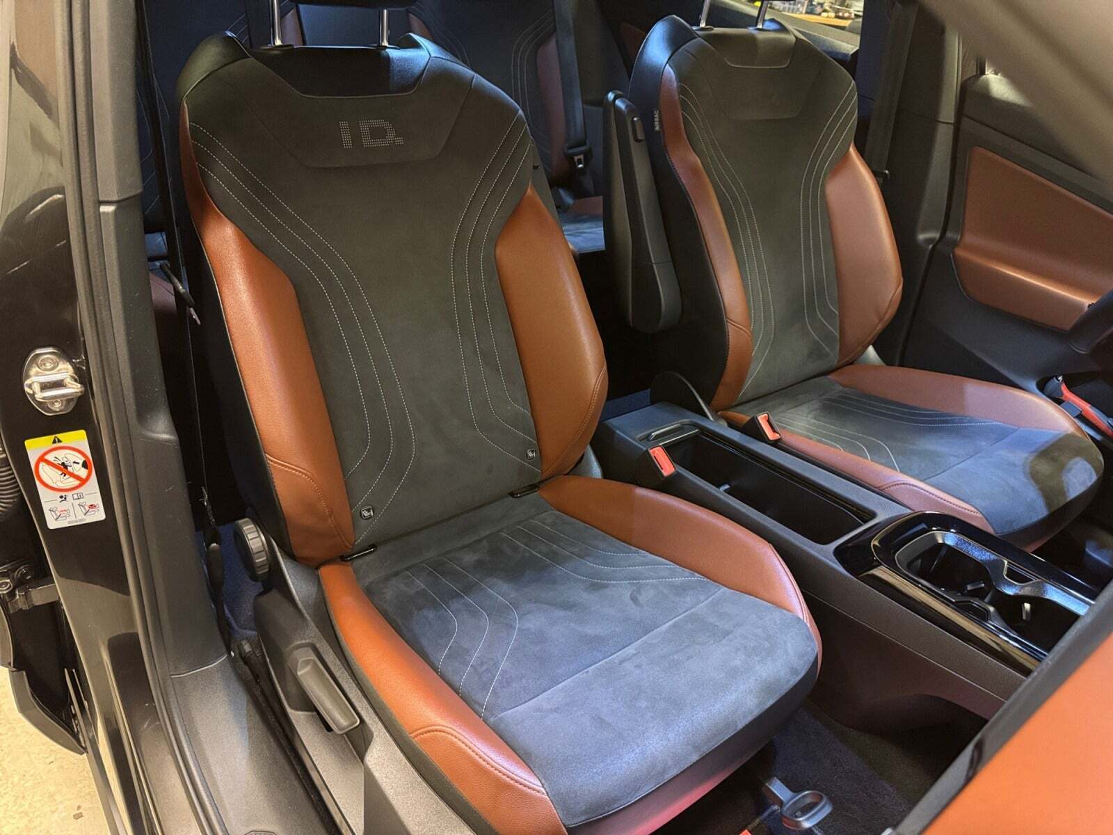 Grå VW ID.4 fra 2022