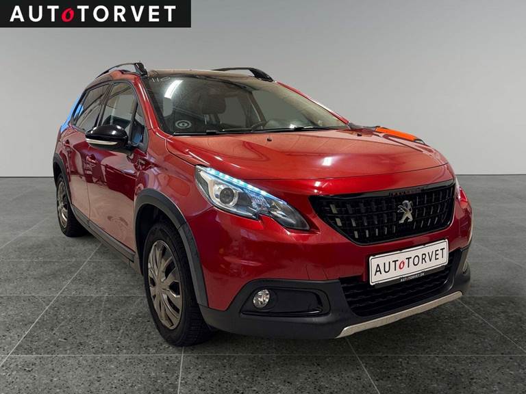 Peugeot 2008 1,6 BlueHDi 100 GT Line Sky