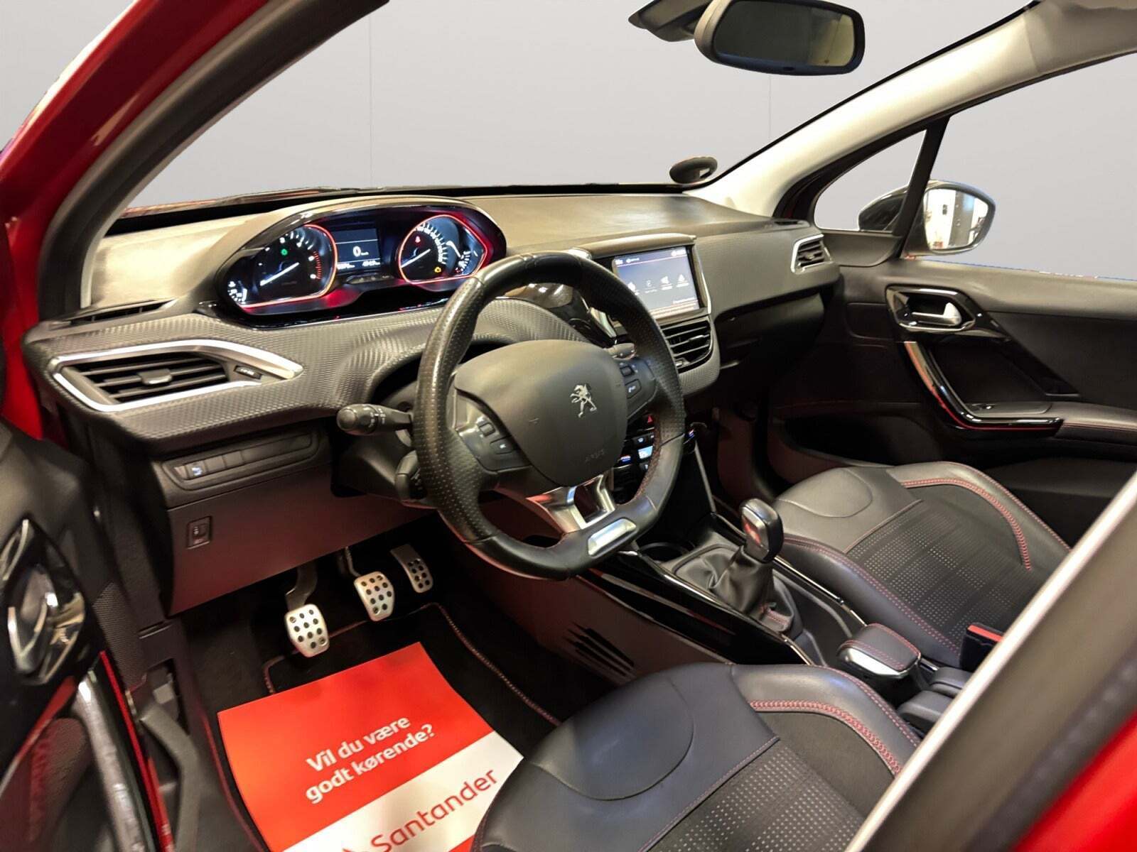 Peugeot 2008 1,6 BlueHDi 100 GT Line Sky