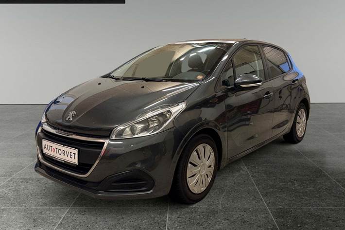 Grå Peugeot 208 fra 2016 set udefra