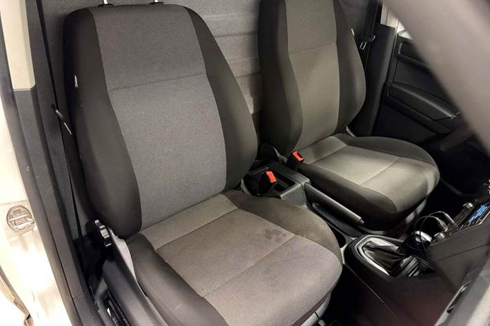 Hvid VW Caddy fra 2016