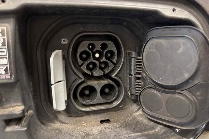 Sort BMW iX3 fra 2021