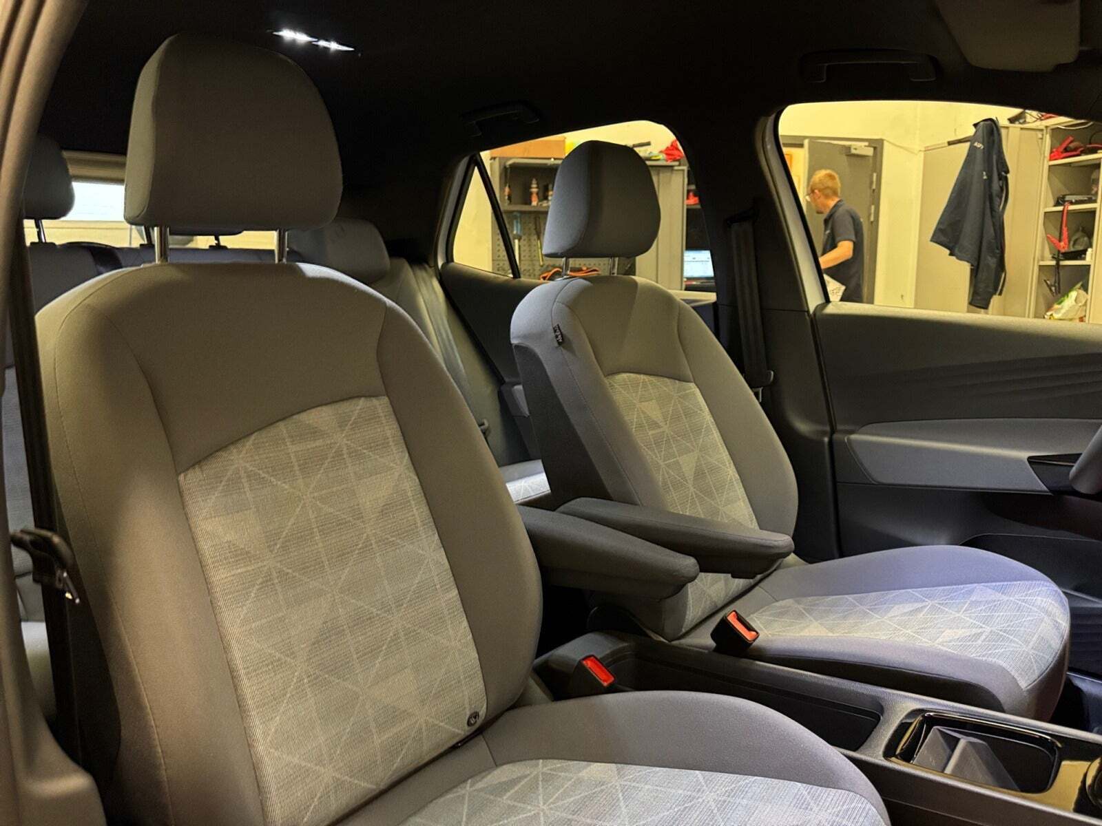 Hvid VW ID.3 fra 2023