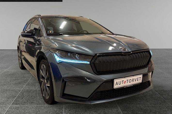 Grå Skoda Enyaq fra 2021