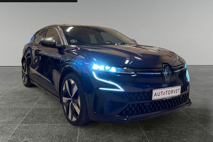 Blå Renault Megane E-Tech fra 2022