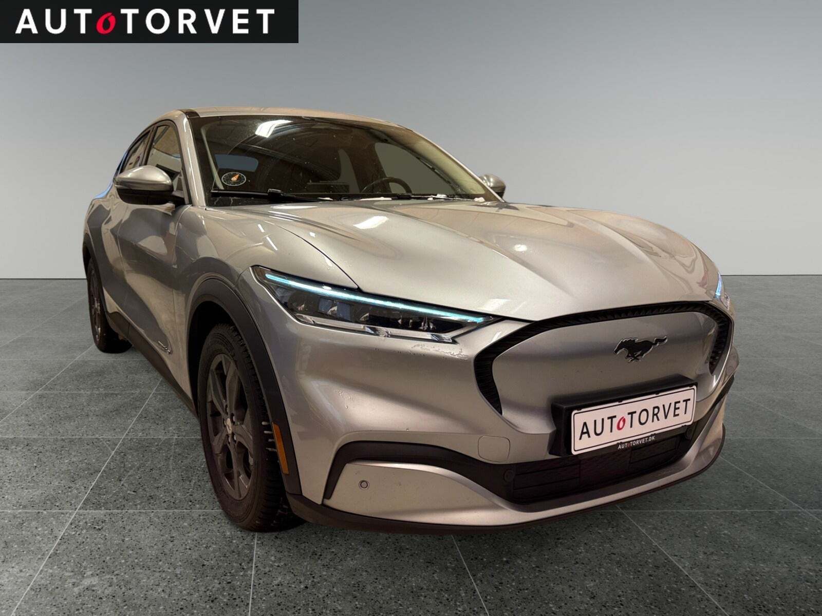 Ford Mustang Mach-E 68 Standard Range