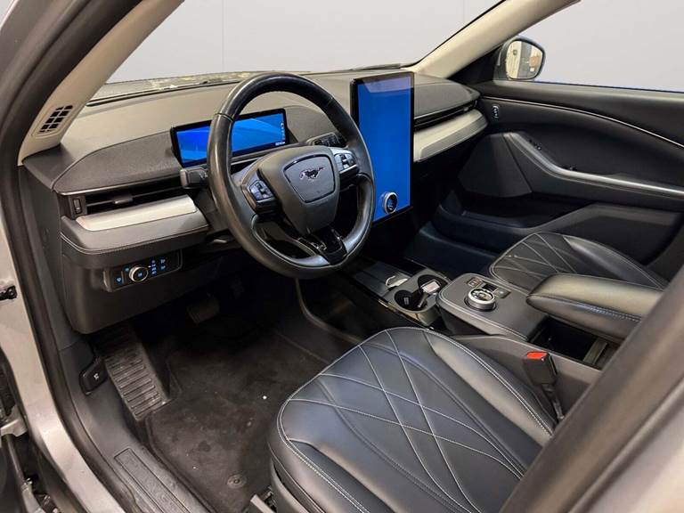 Ford Mustang Mach-E 68 Standard Range