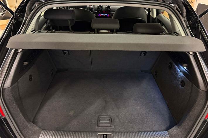 Sort Audi A3 fra 2015