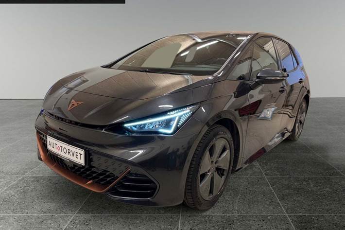 Grå Cupra Born fra 2022 set udefra