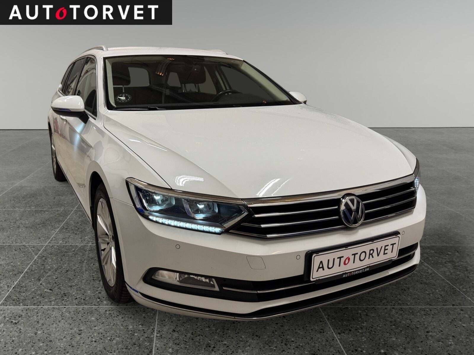VW Passat 2,0 TSi 220 Highline Variant DSG Van