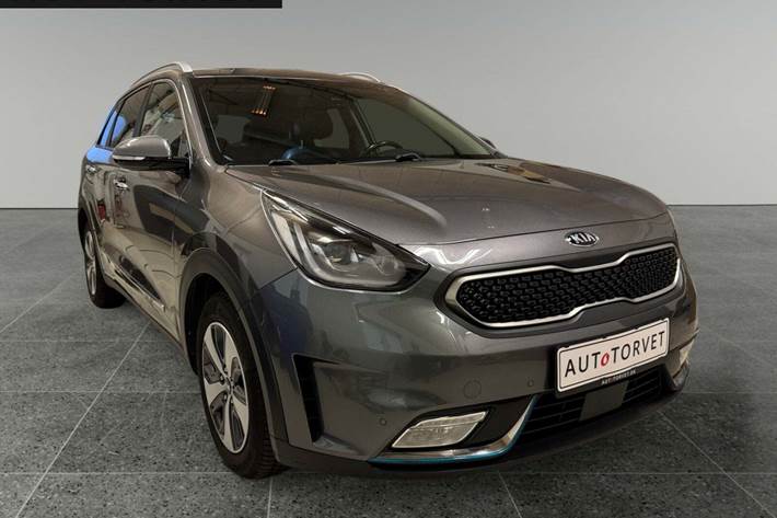 Grå Kia Niro fra 2018