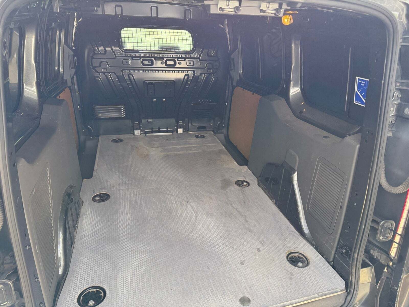 Grå Ford Transit Connect fra 2019