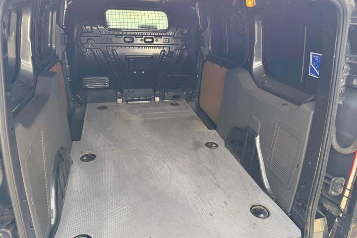 Grå Ford Transit Connect fra 2019