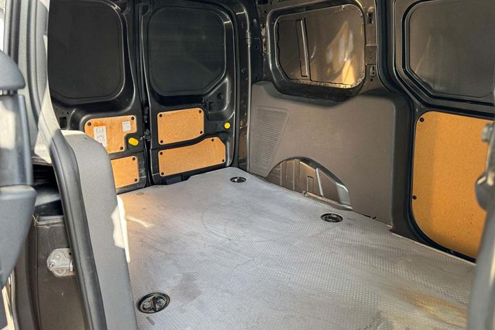 Grå Ford Transit Connect fra 2019