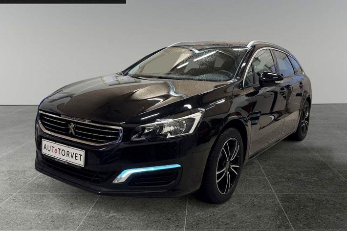 Sort Peugeot 508 fra 2017 set udefra
