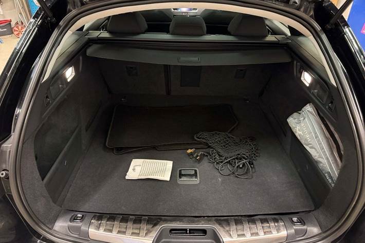 Sort Peugeot 508 fra 2017