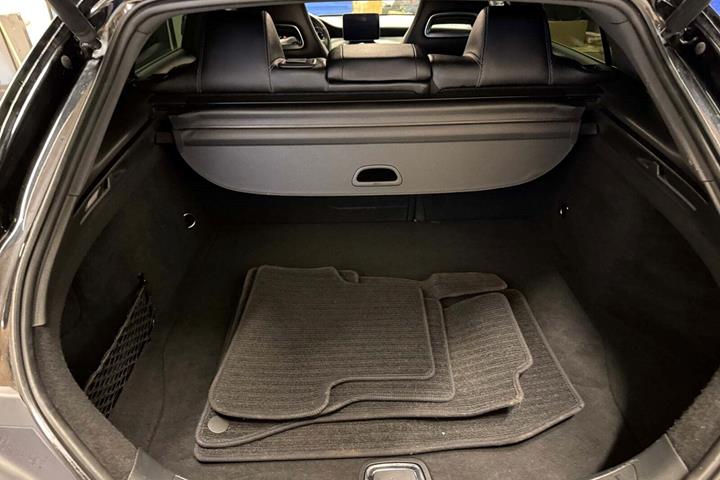 Sort Mercedes CLA220 d fra 2017 set udefra