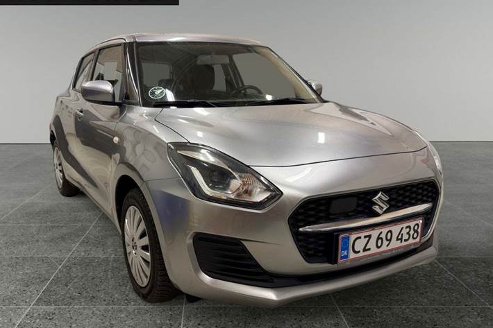 Sølv Suzuki Swift fra 2021