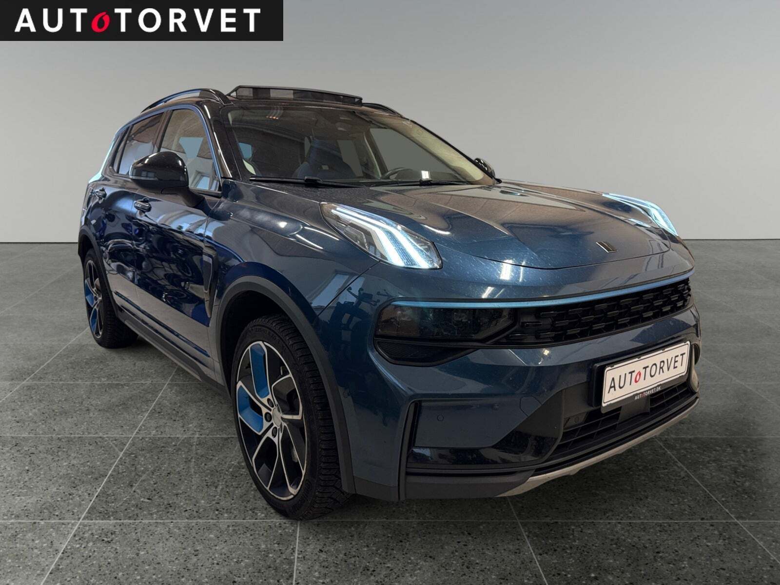 Lynk & Co 01 1,5 PHEV