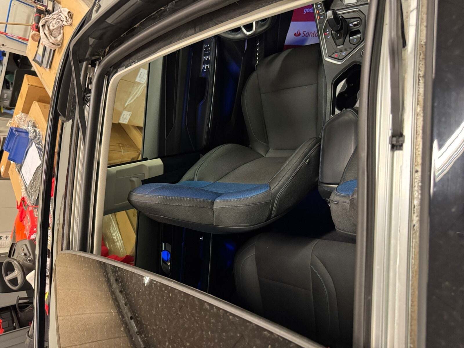 Blå Lynk & Co 01 fra 2022