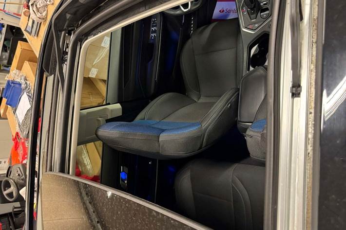 Blå Lynk & Co 01 fra 2022