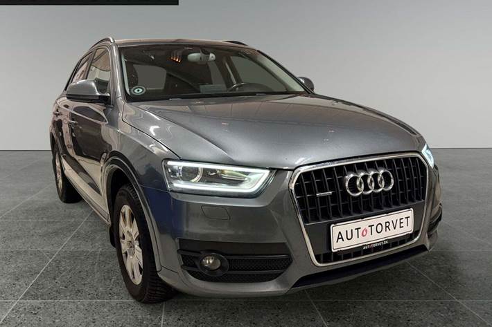 Grå Audi Q3 fra 2014