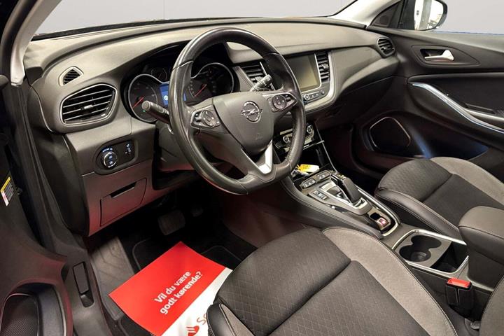 Sort Opel Grandland X fra 2021