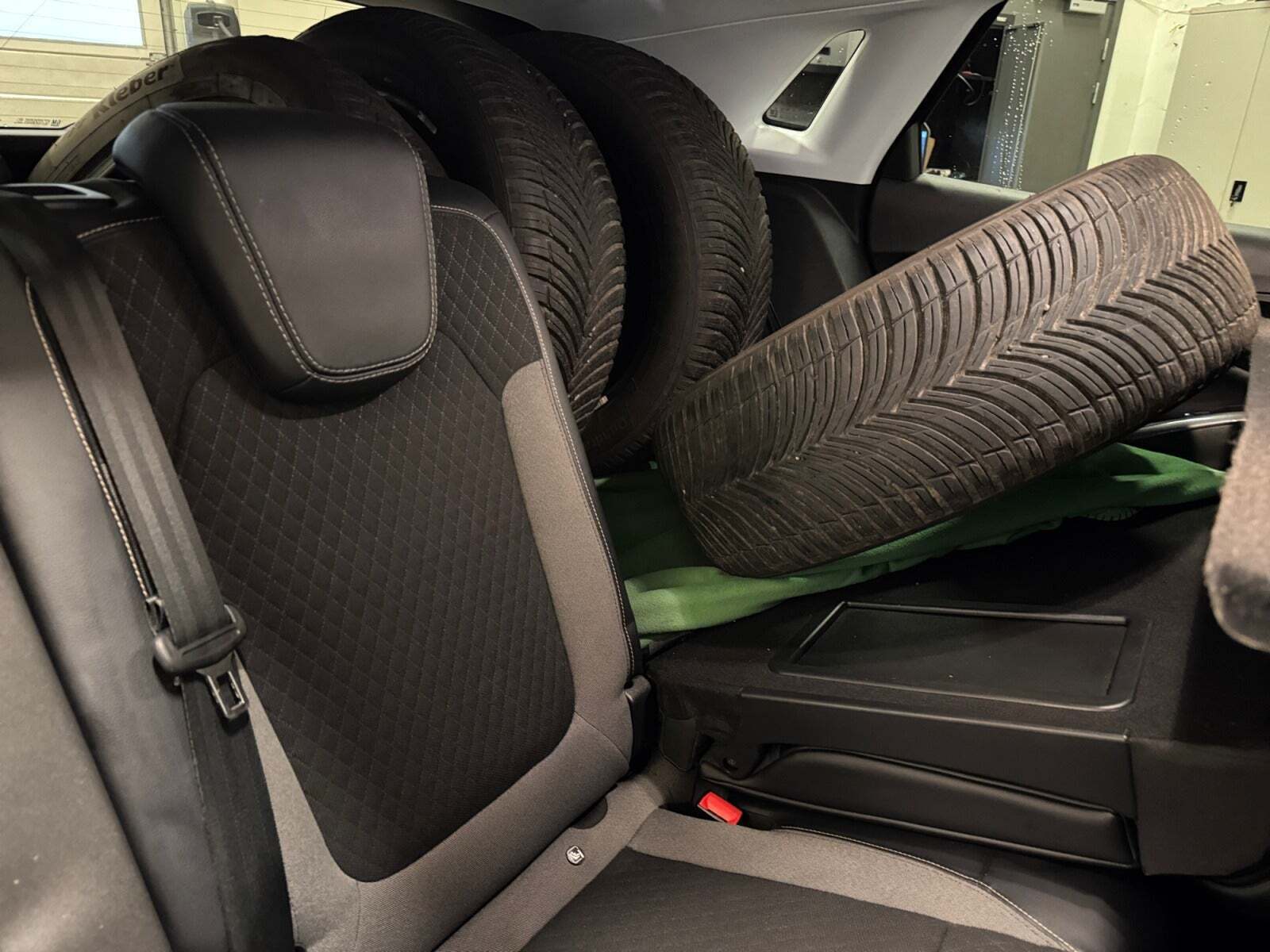 Sort Opel Grandland X fra 2021