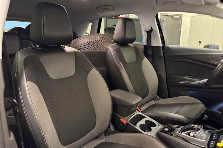 Sort Opel Grandland X fra 2021