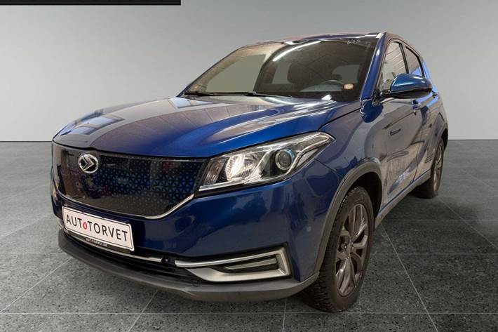 Blå Seres 3 fra 2022 set udefra