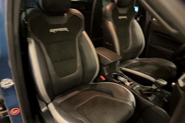 Blå Ford Ranger fra 2021