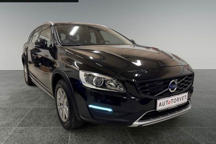 Sort Volvo V60 CC fra 2017