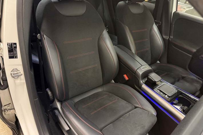 Hvid Mercedes EQA250 fra 2022