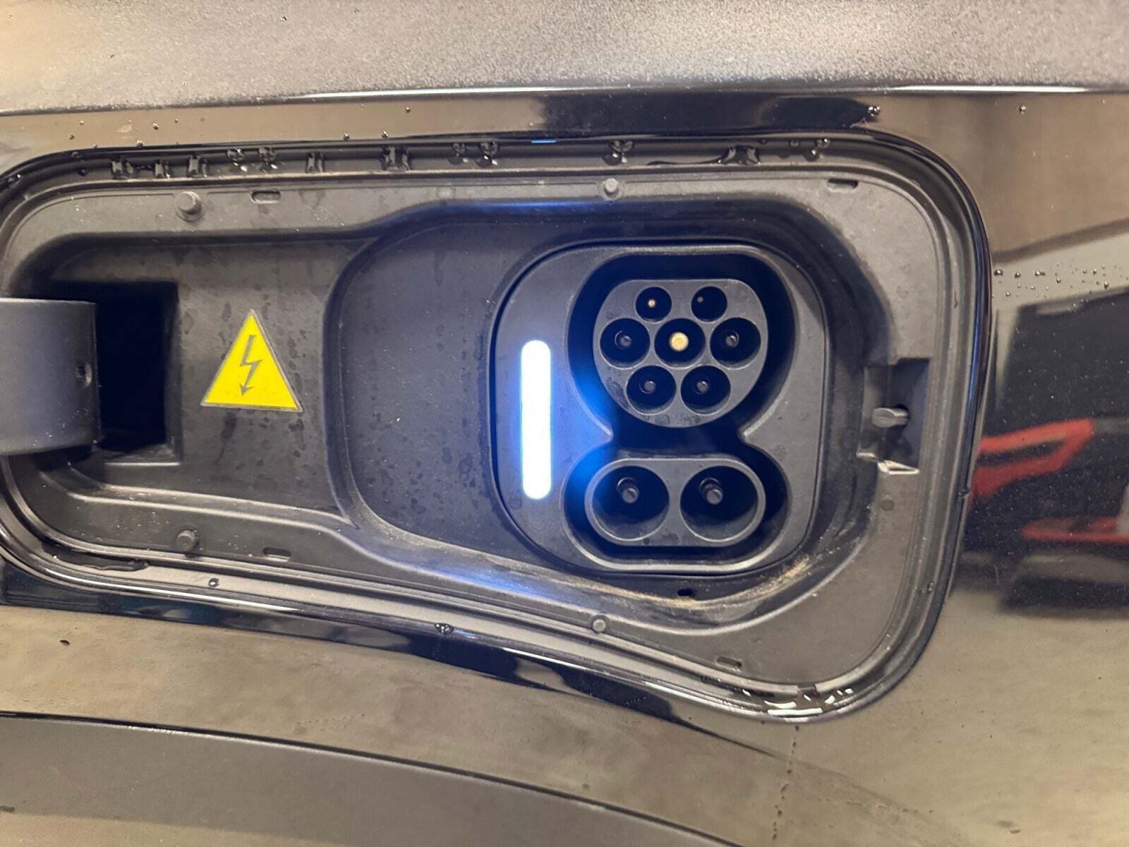 Sort Aiways U6 fra 2023