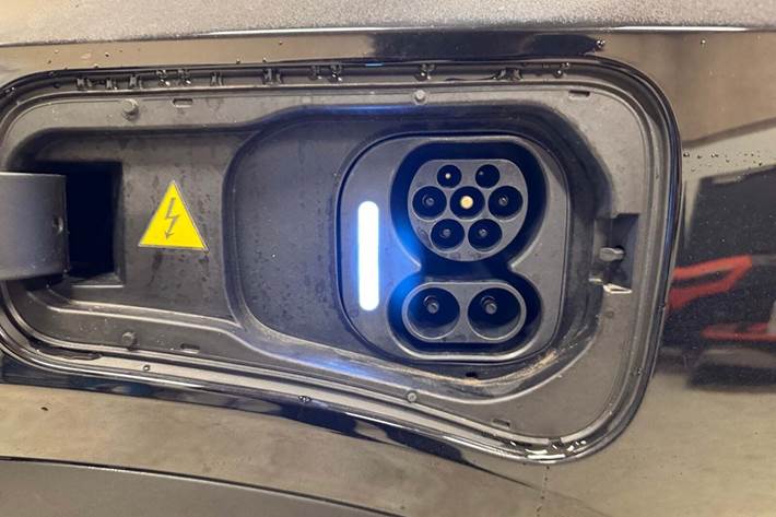 Sort Aiways U6 fra 2023