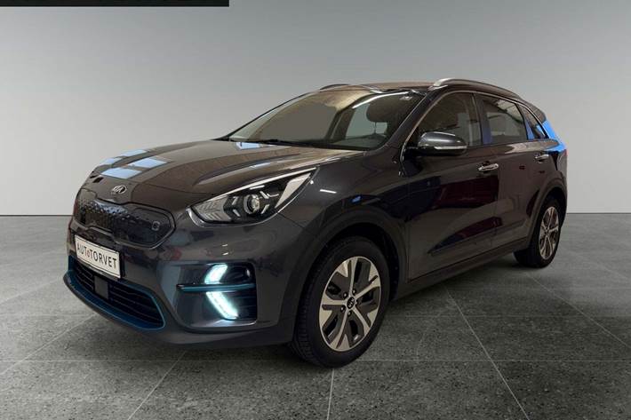 Grå Kia e-Niro fra 2021 set udefra