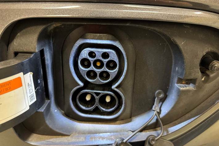 Grå Kia e-Niro fra 2021