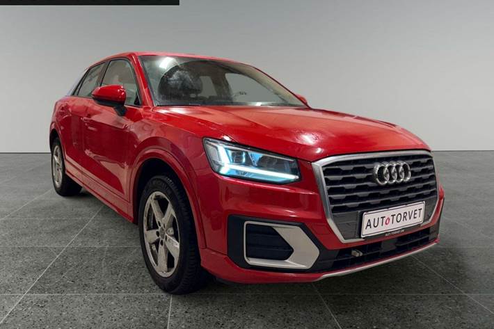 Rød Audi Q2 fra 2019