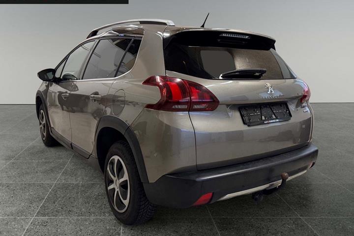Beige Peugeot 2008 fra 2017