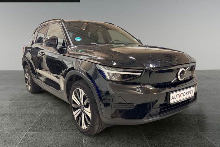 Sort Volvo XC40 fra 2023