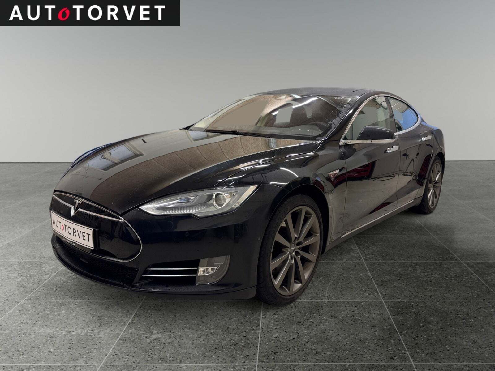 Tesla Model S 85