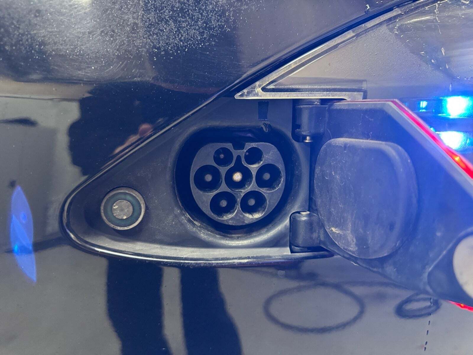 Sort Tesla Model S fra 2015